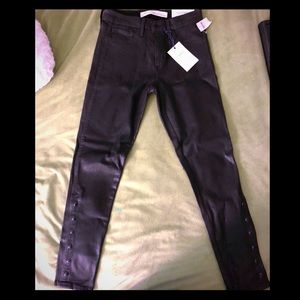 NWT Gap coated black jeans